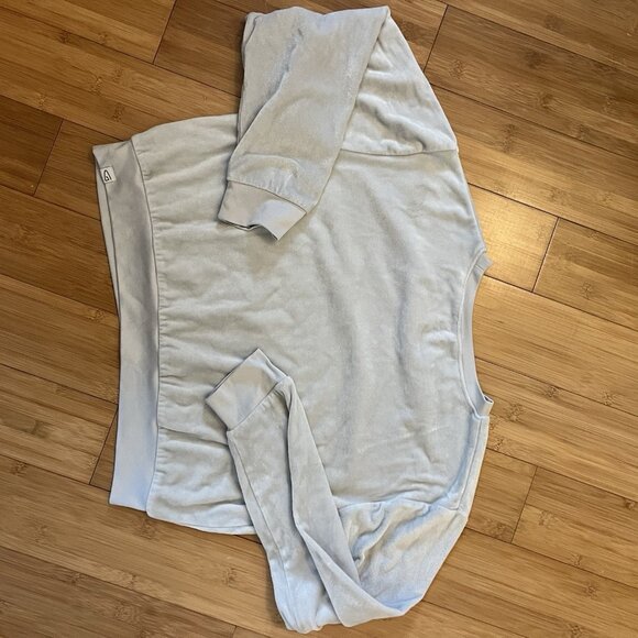 University Of Michigan Kids XL Sweatshirt - Picture 3 of 8